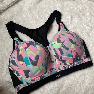 VSX Victorias Secret 36DD Sports Bra Incredible multi color Underwire Padded